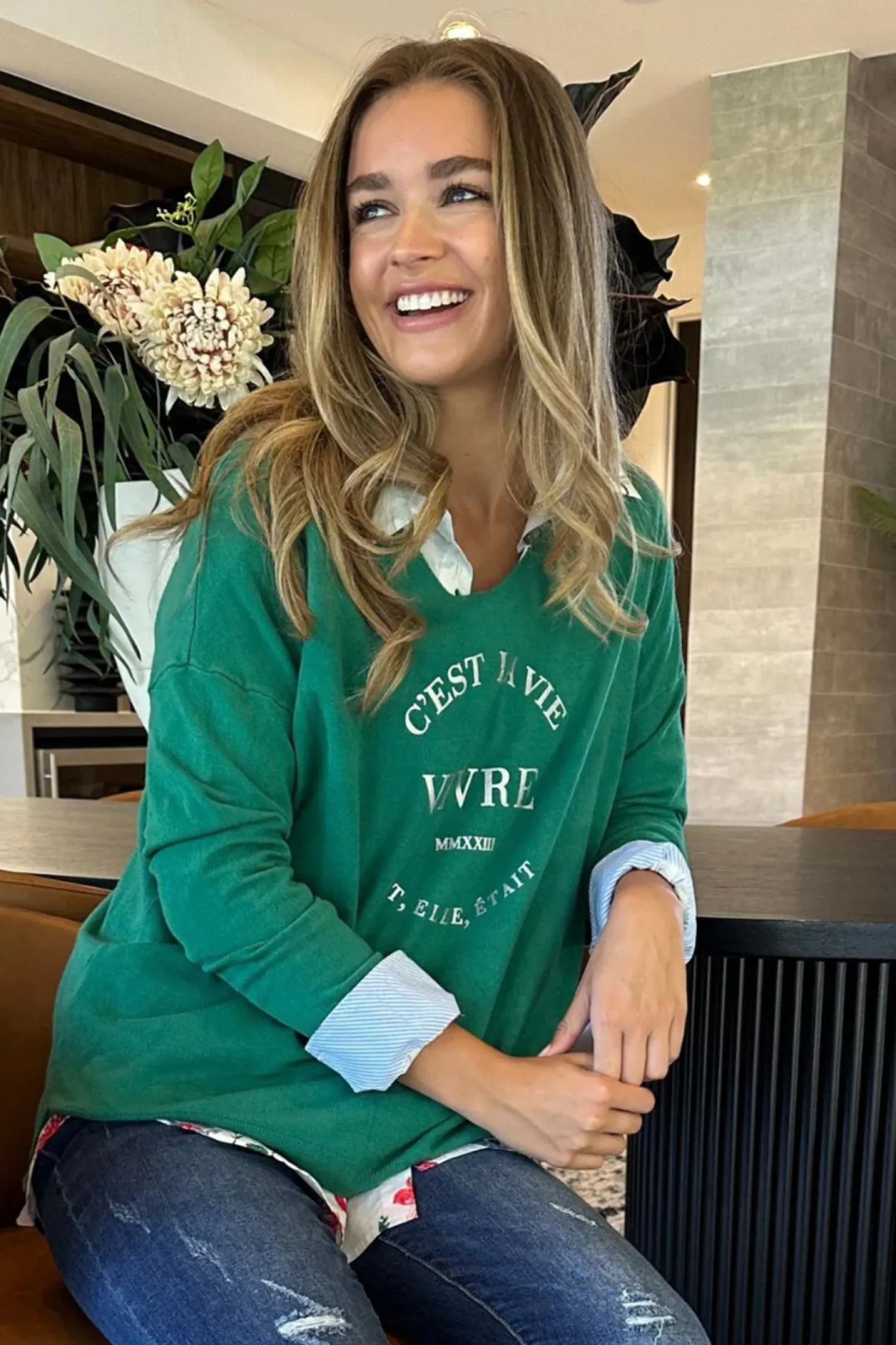 Sale Cest La Vie Sweat - Ivy - TZ21 Jumpers & Knitwear