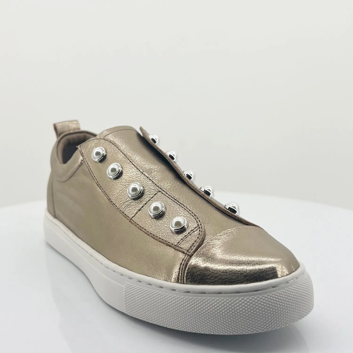 Discount Champagne Pearl Sneaker - HN1 Sneakers