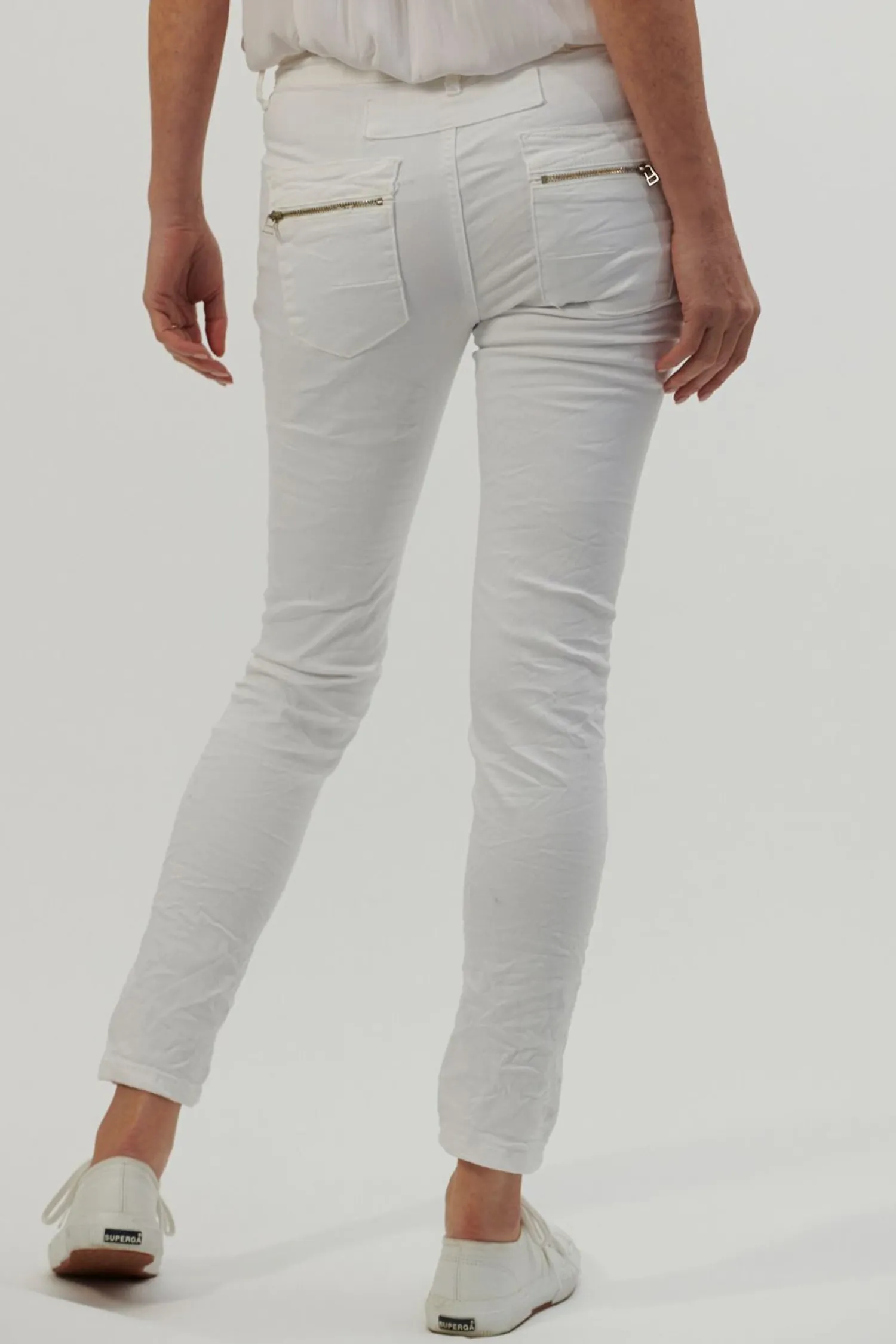 Hot Classic Button Jeans - White - IS10 Women Women's Jeans