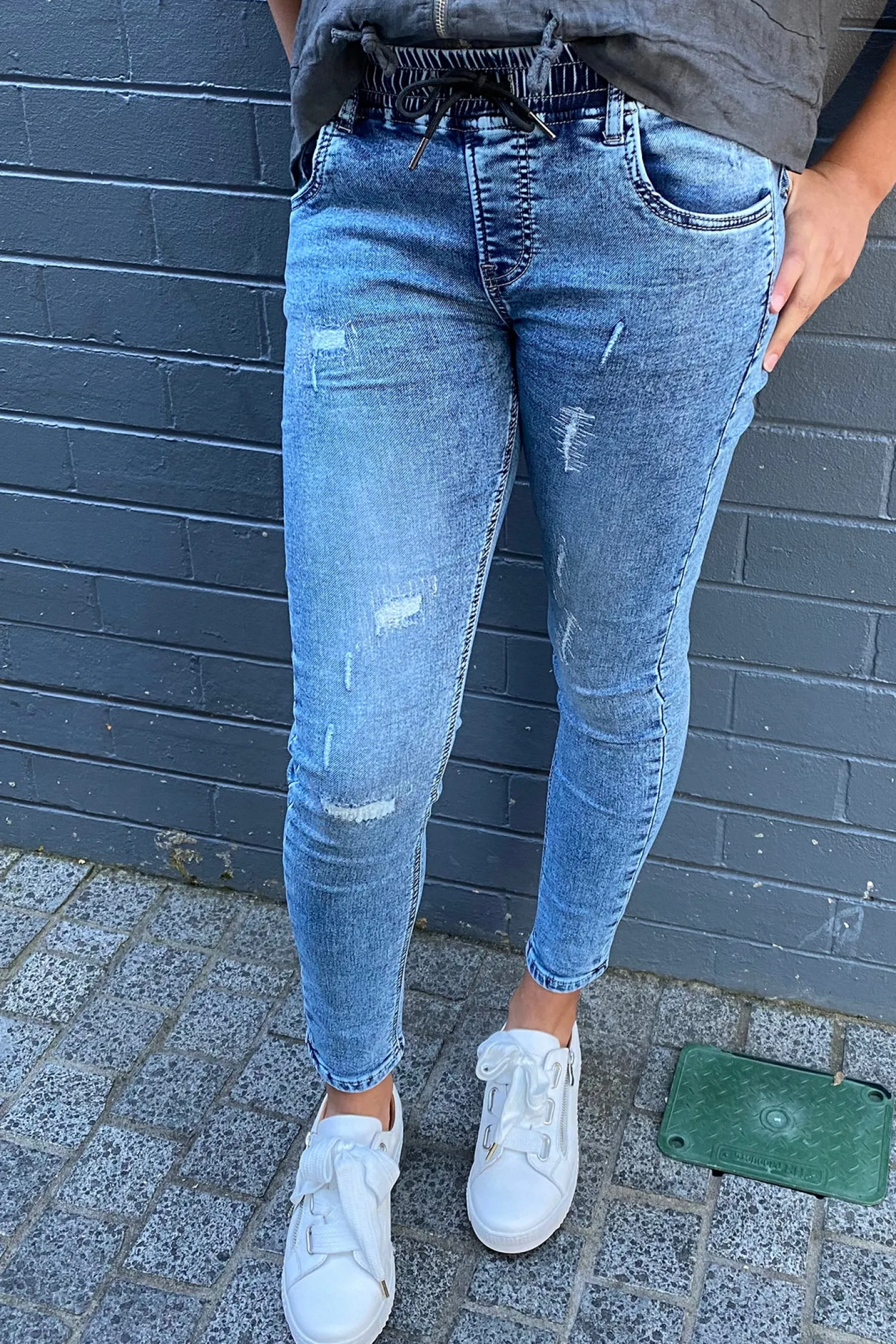 Discount Dundee Hybrid Jogger Jeans - Wash - NLJ7 Women Women's Jeans