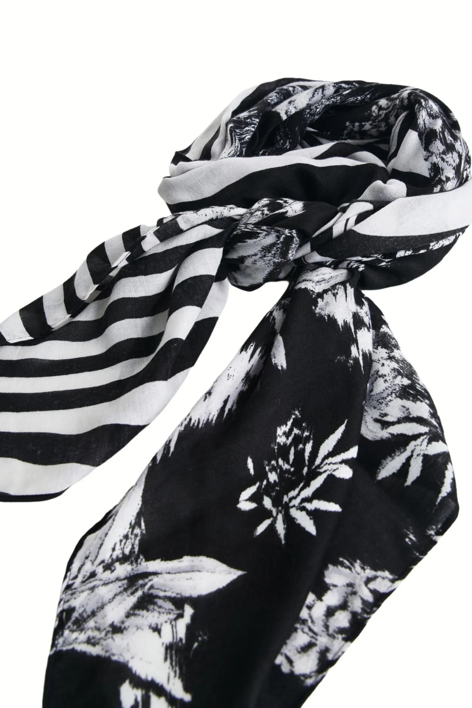 Best Patchwork Foulard | DG25 Scarves & Wraps