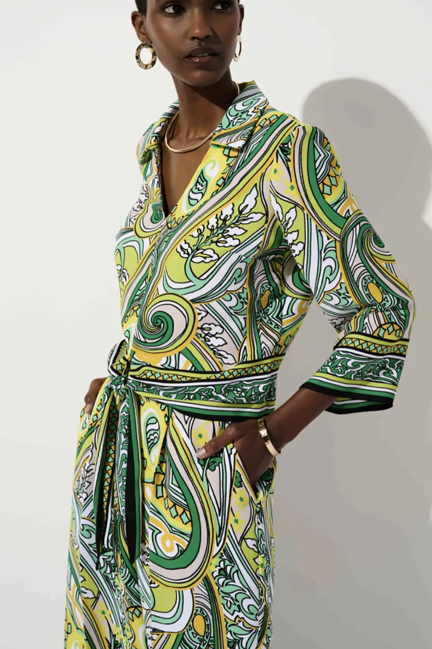 New Printed Top -Vanilla Multi - JR8 Shirts & Tops