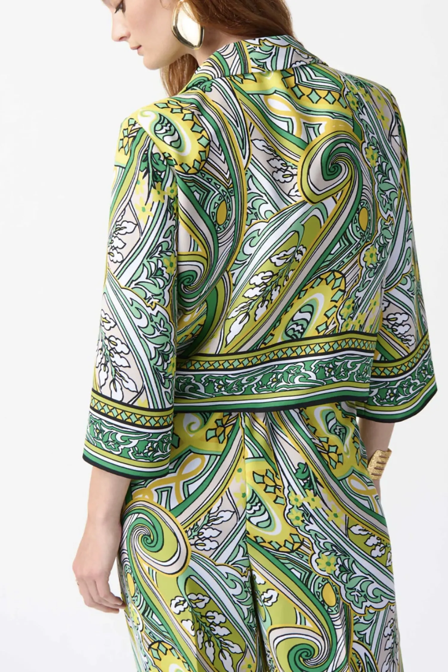 New Printed Top -Vanilla Multi - JR8 Shirts & Tops