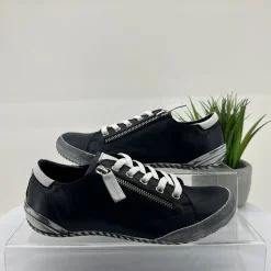 Hot Tess Flat Sneaker | White/Navy | RS12 Sneakers