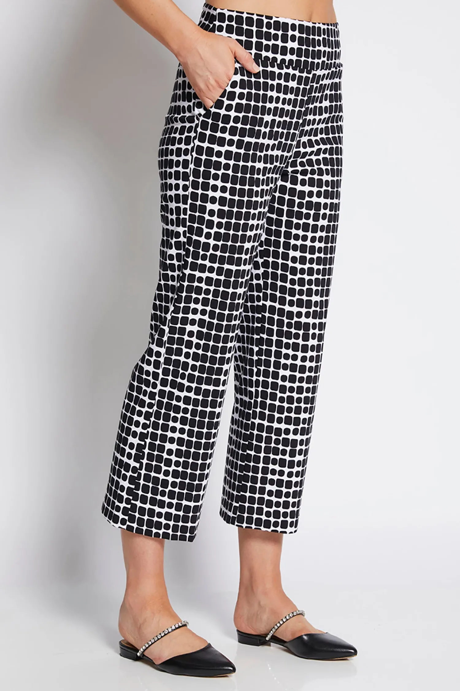 Online Ticket 7/8 Culotte Pant - Black Stark - PH14 Ladies Pants