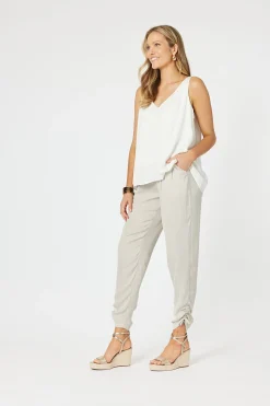 Sale Traveller Luxe Cami - White - HV4 Shirts & Tops