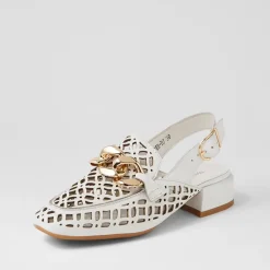 Clearance Vooper Flats - White - DJ29 Flats|Sandals